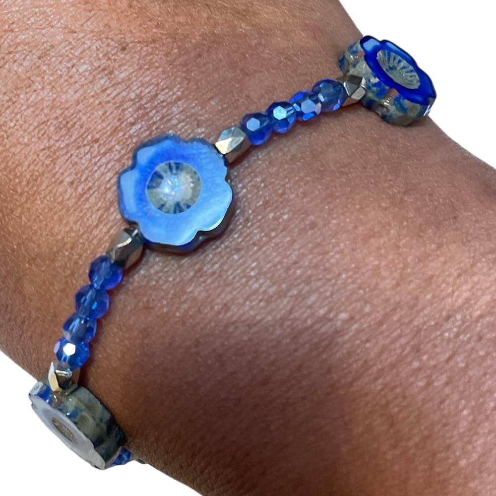 Artisan Made Czech Glass Beads & Czech Crystals Bracelet - Picture 3 of 3
